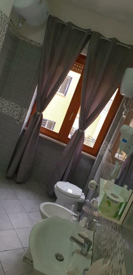 B&B Giva Napoli Bagian luar foto