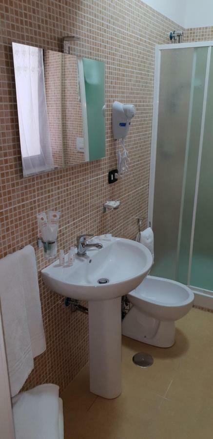 B&B Giva Napoli Bagian luar foto